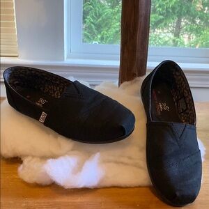 Skechers BOBS 8.5 Black Memory Foam Slip On Shoes